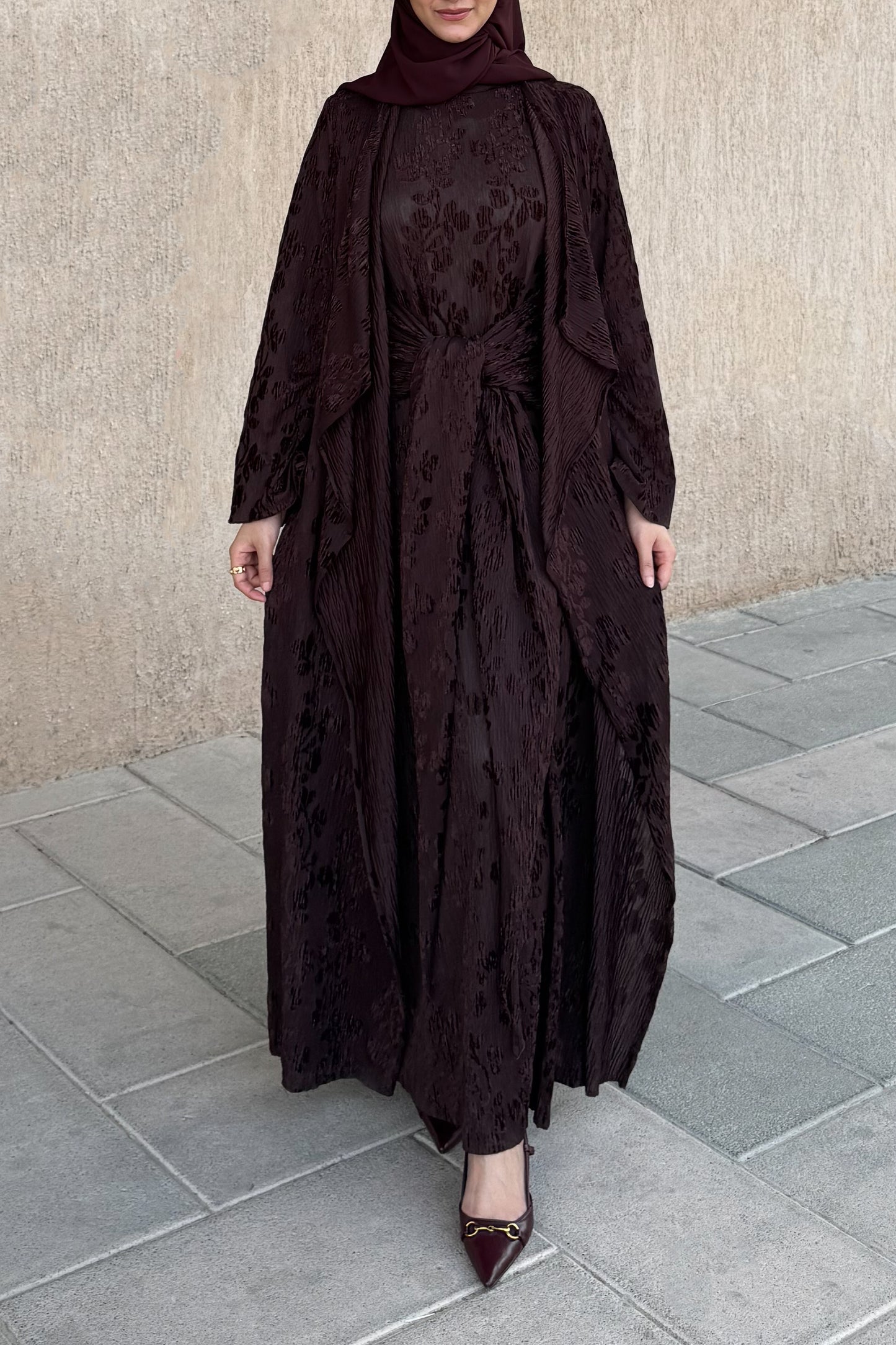 Coordinated Velvet Abaya