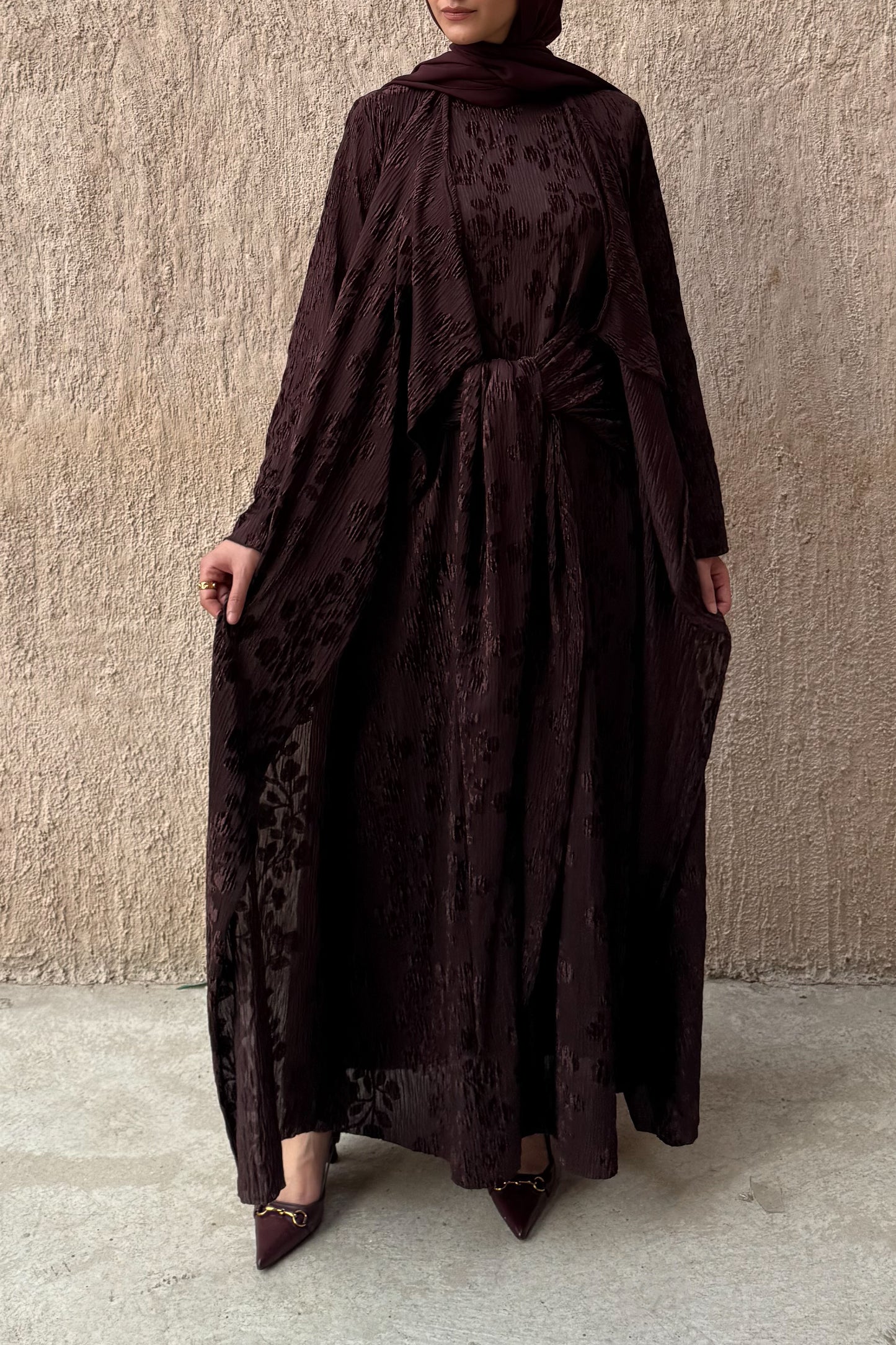 Coordinated Velvet Abaya