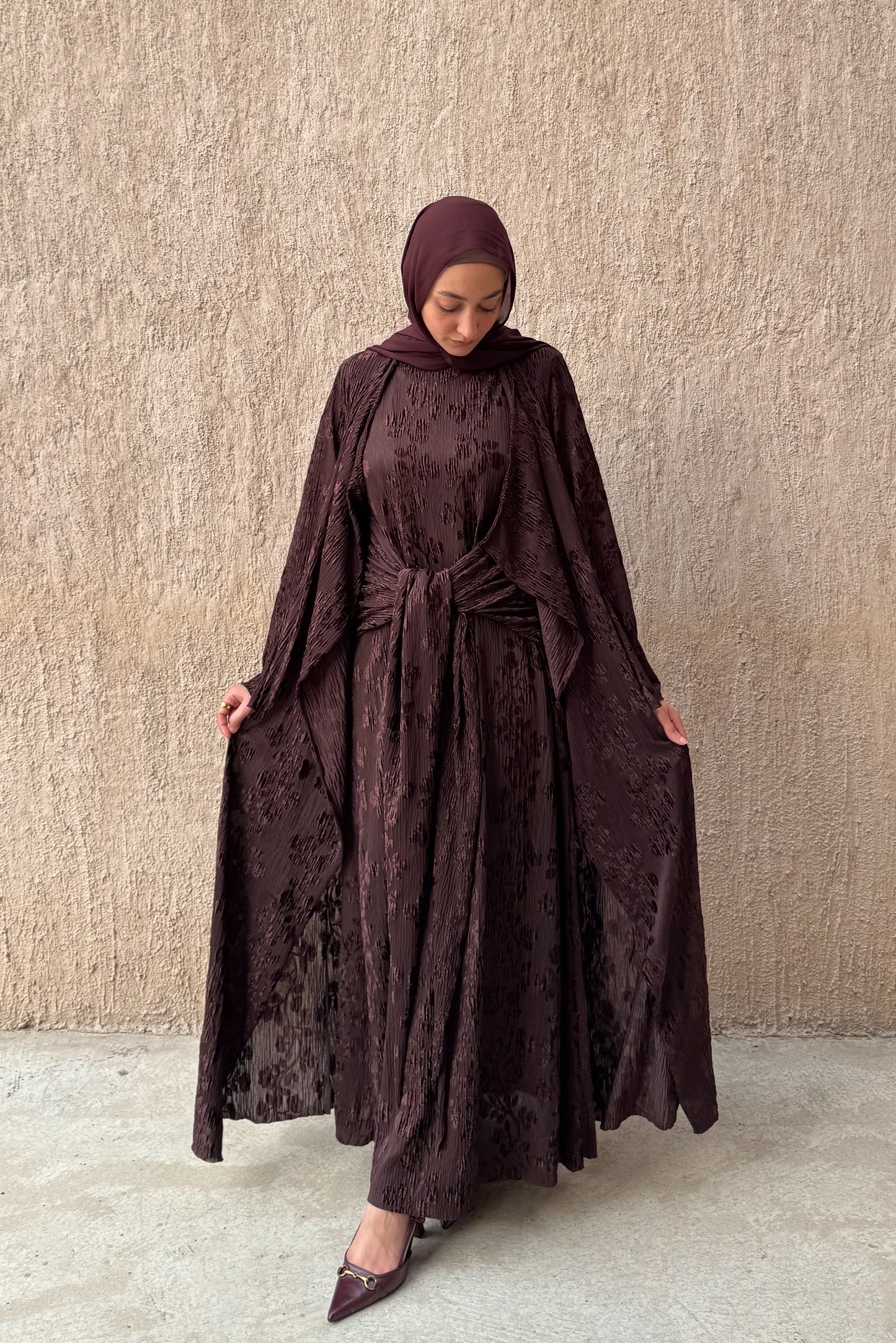 Coordinated Velvet Abaya