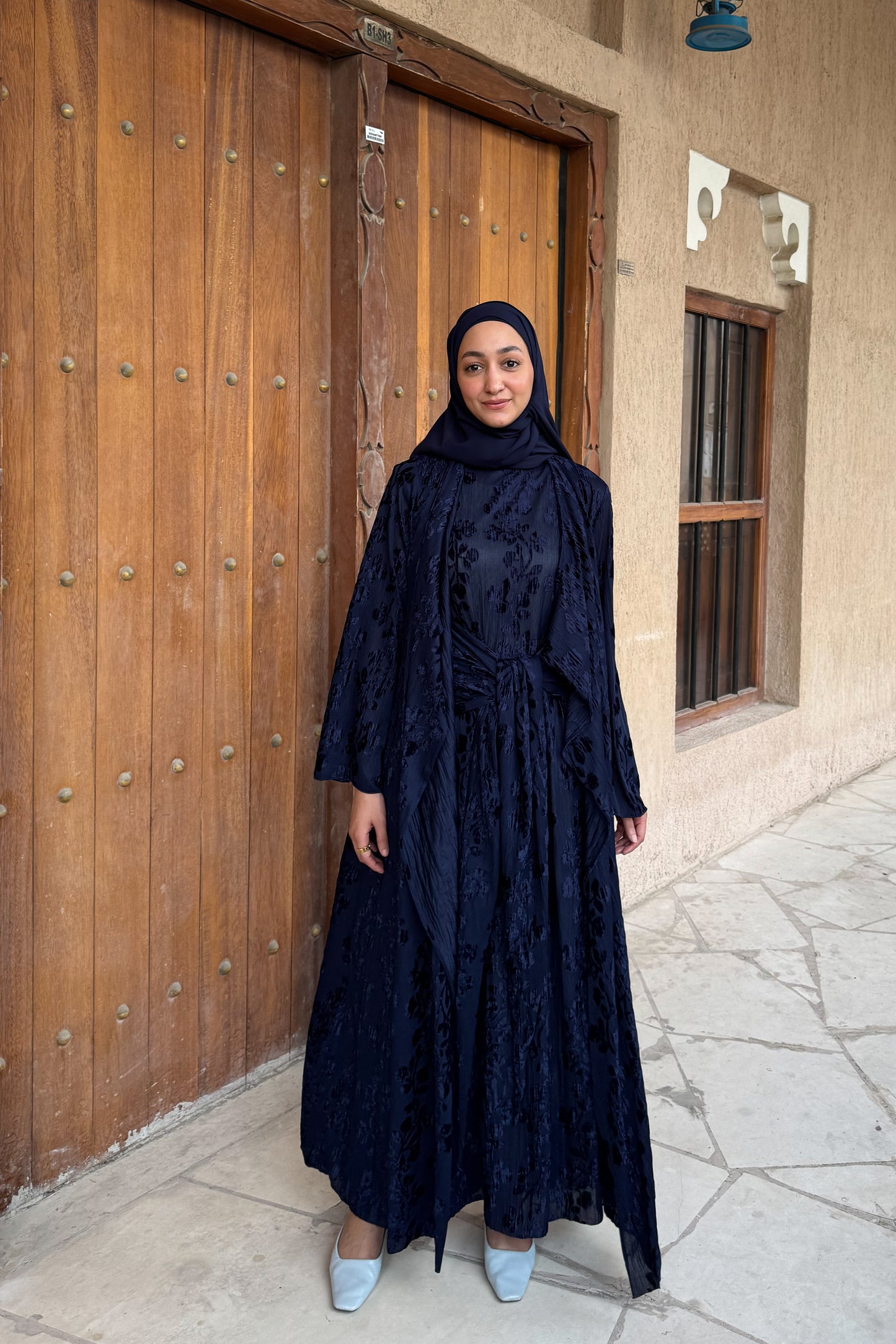 Coordinated Velvet Abaya