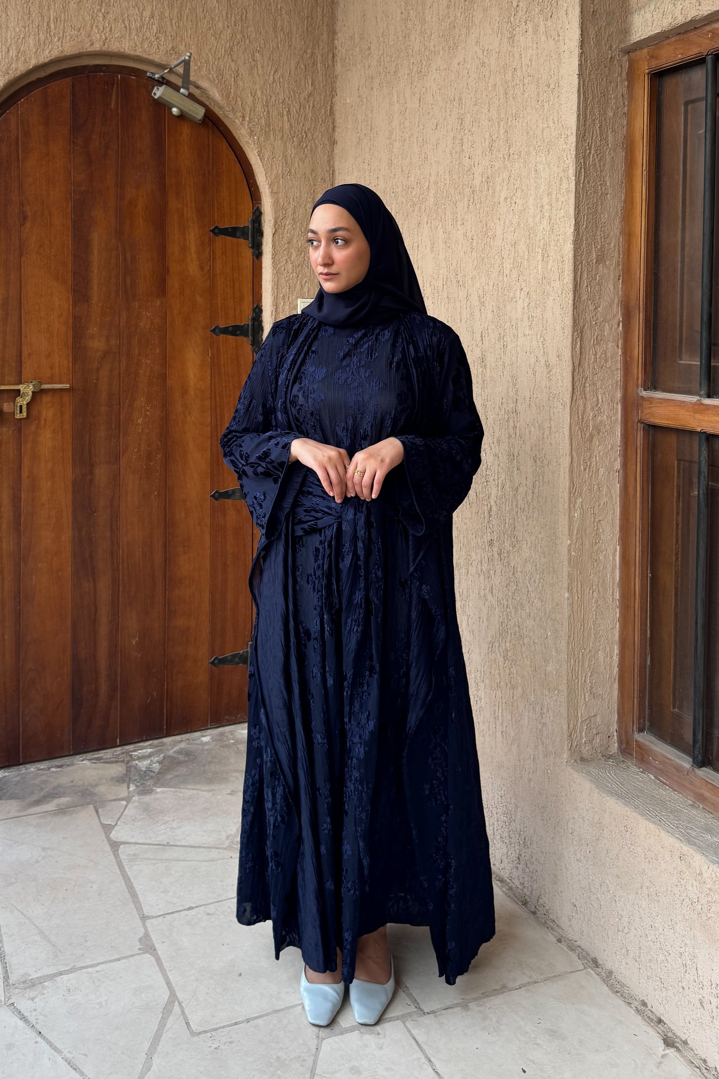 Coordinated Velvet Abaya