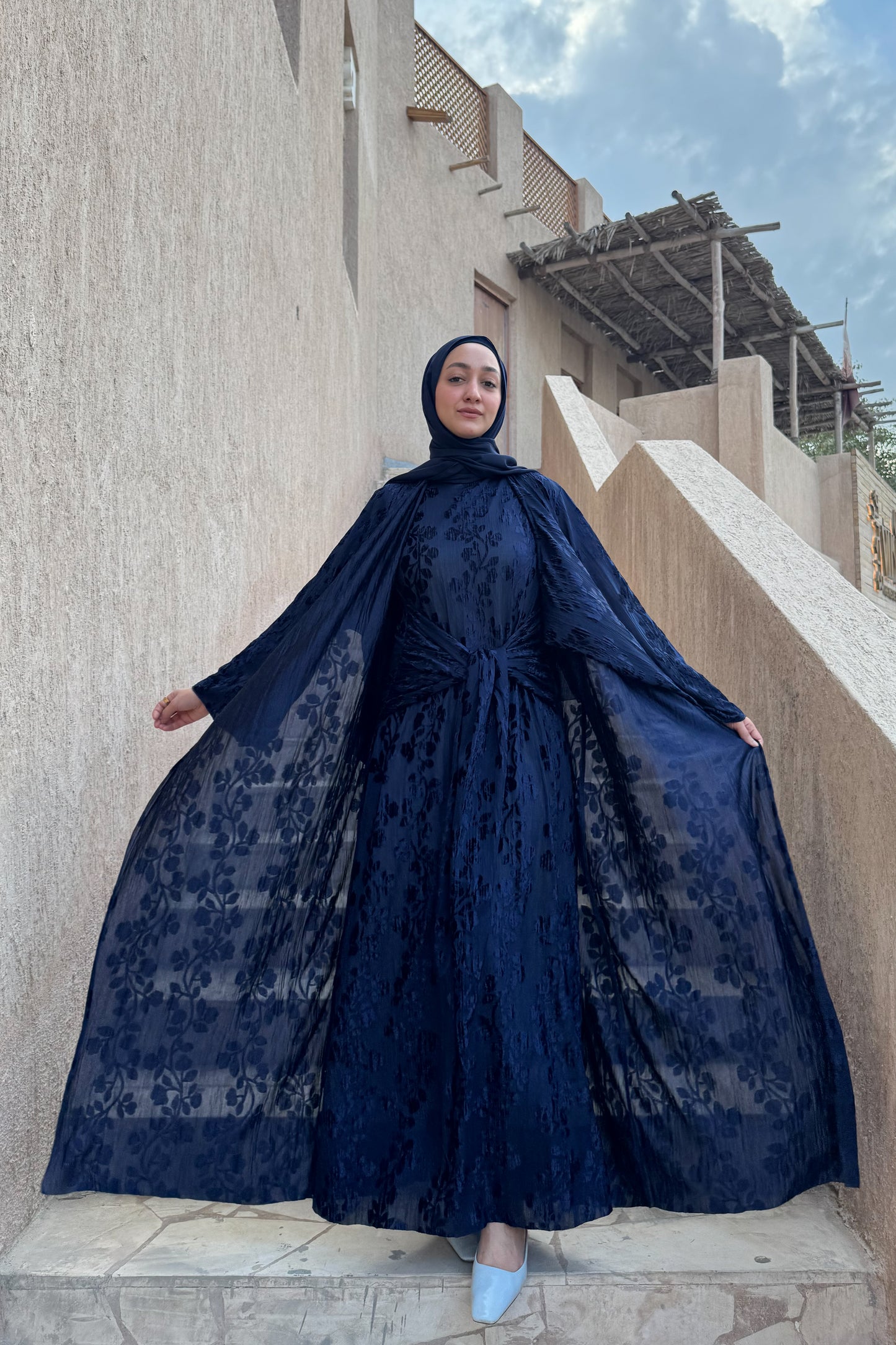 Coordinated Velvet Abaya