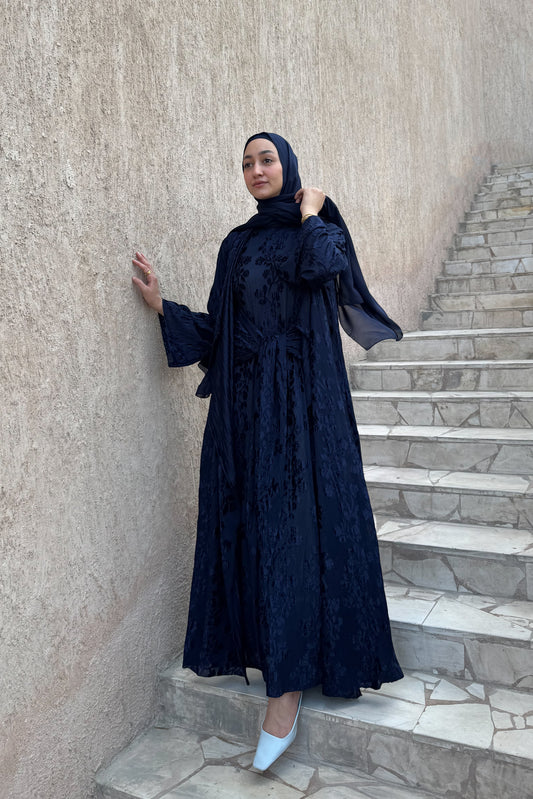 Coordinated Velvet Abaya